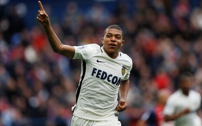 有球体育动态-三笘薰这传球像长了眼睛